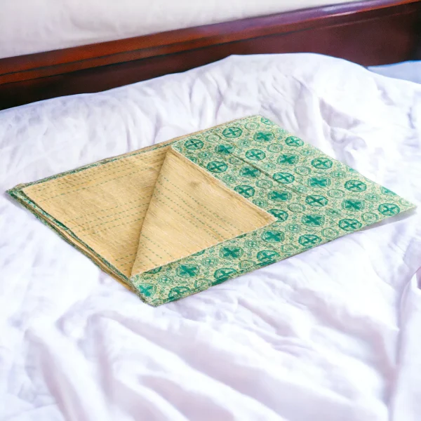 50 x 70 Green and Ivory Kantha Cotton Throw Blanket – Stylish Geometric Design with Embroidery