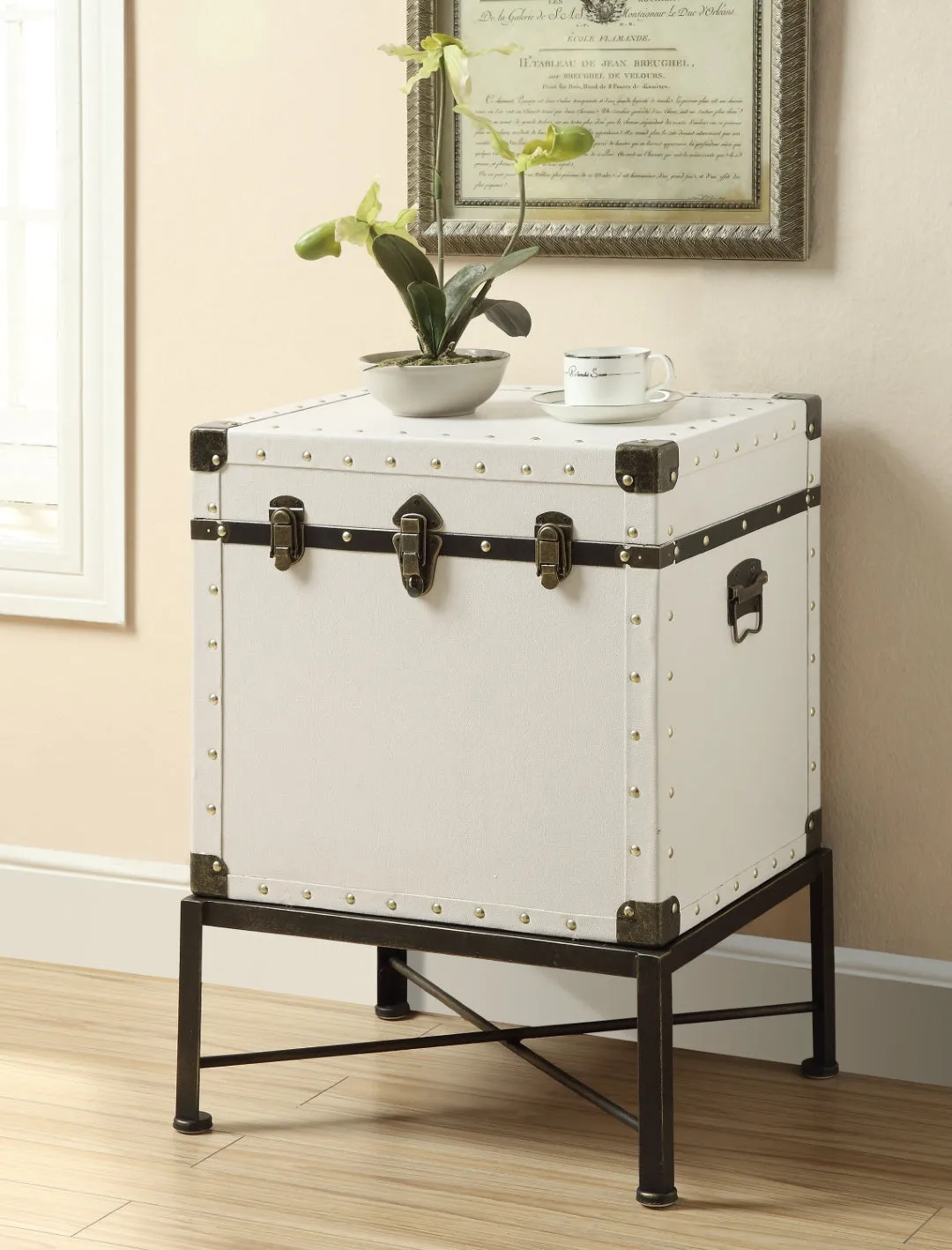 2vTraditional-Accent-Cabinet-with-Nailhead-Trim-Stylish-Trunk-Style-Design-Ample-Storage-Space